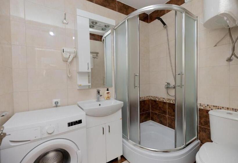 آپارتمان لوکس 1 خوابه, Dodona Aparthotel In Prishtina