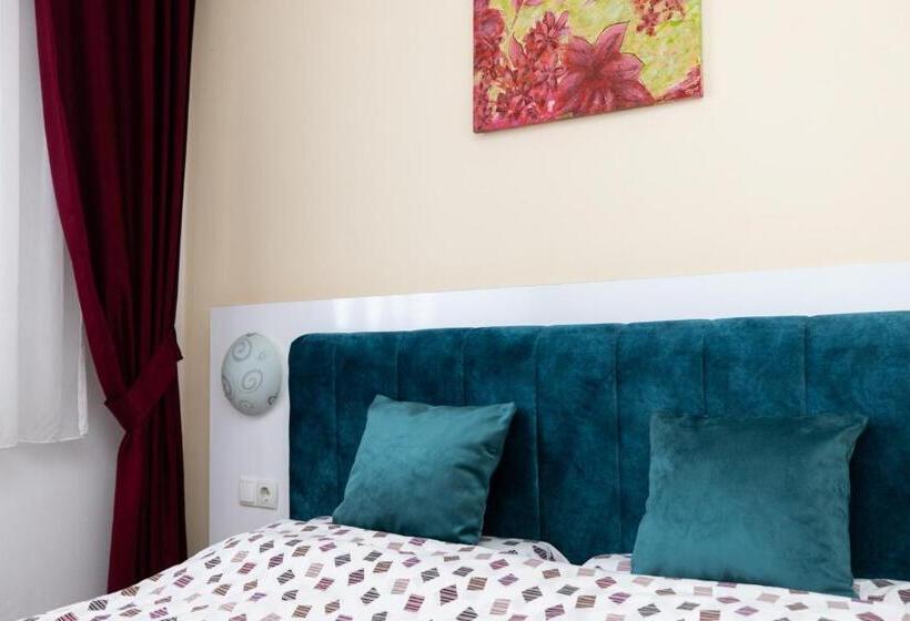آپارتمان سوپریور 1 خوابه, Dodona Aparthotel In Prishtina