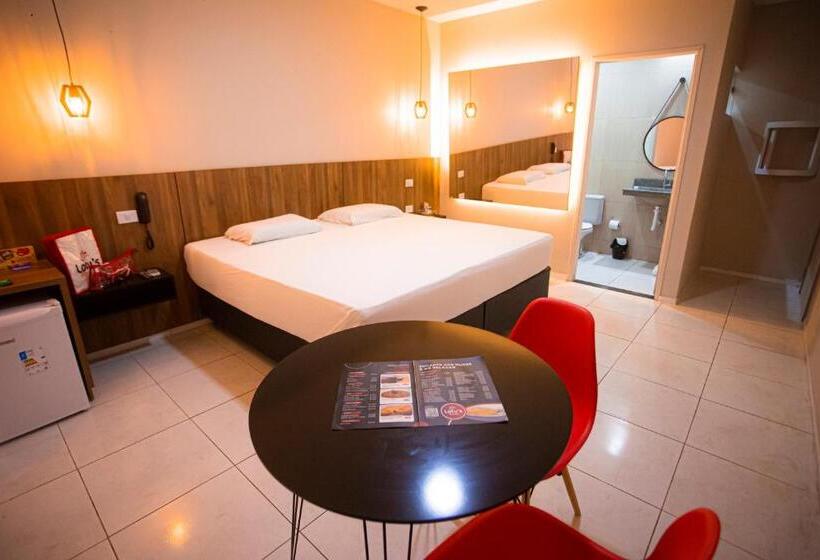 带大床的豪华间, Lotus Motel Guaribas
