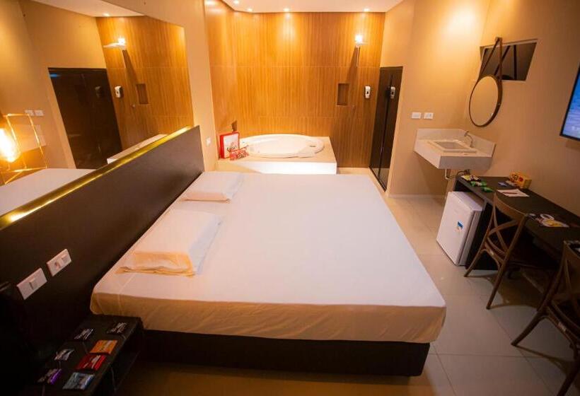 带大床的标准间, Lotus Motel Guaribas