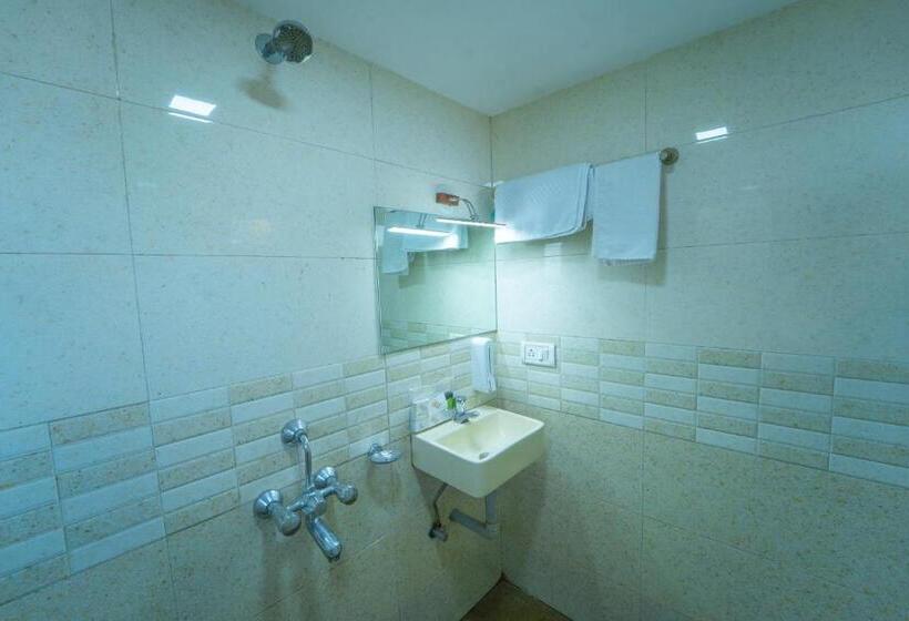 Номер Deluxe с Балконом, Sharayu Holidays Valley View
