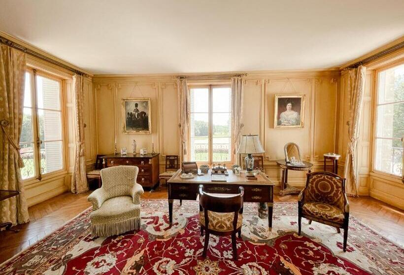 Номер Deluxe, Château Du Domaine Du Réveillon