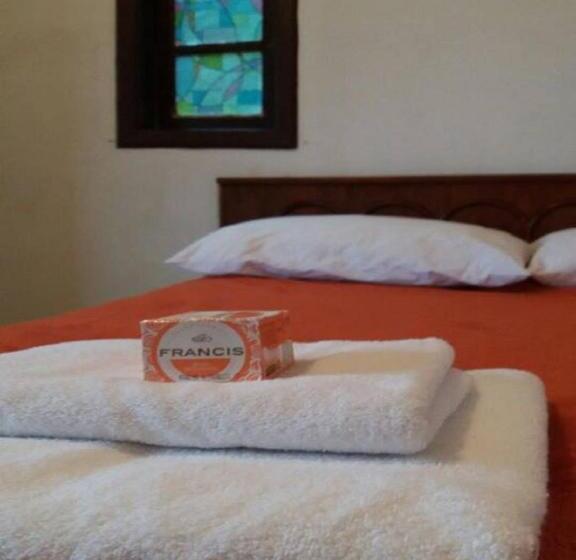 Quarto Quadruplo Estandar Banheiro Compartilhado, Pousada Spa Alto Da Serra