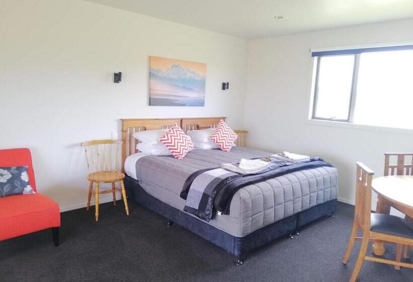 Deluxe room with river view, Scenic Waterways Retreat