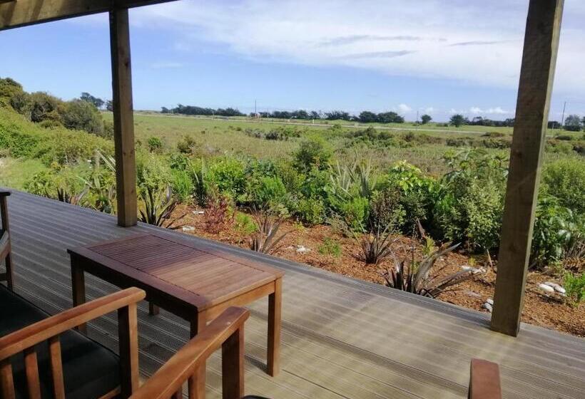 Deluxe room with river view, Scenic Waterways Retreat