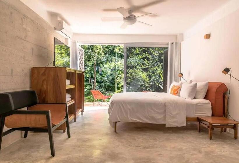 استودیوی لوکس, Casa De Piedra Tulum