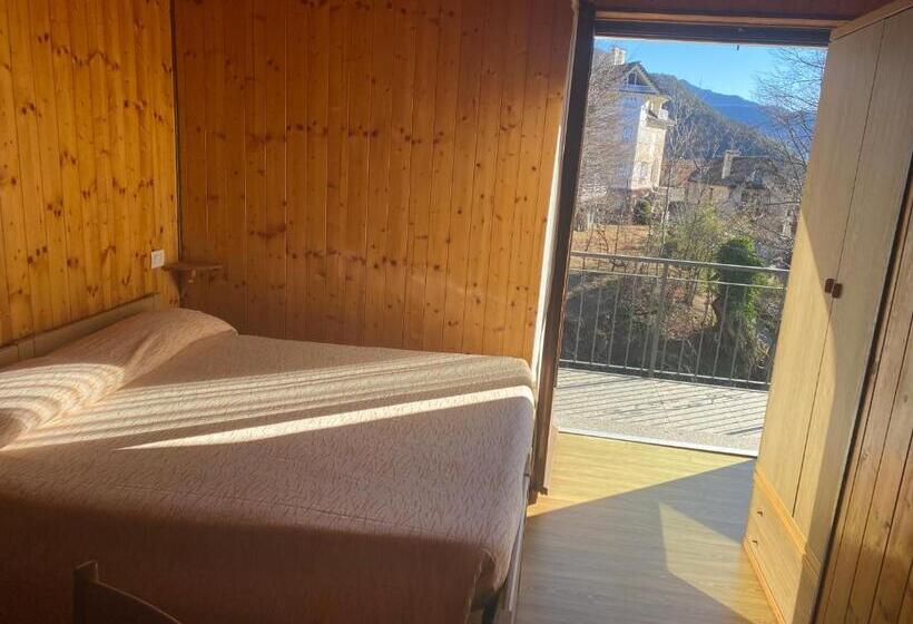 Номер Стандарт Вид на Горы, Albergo La Perla