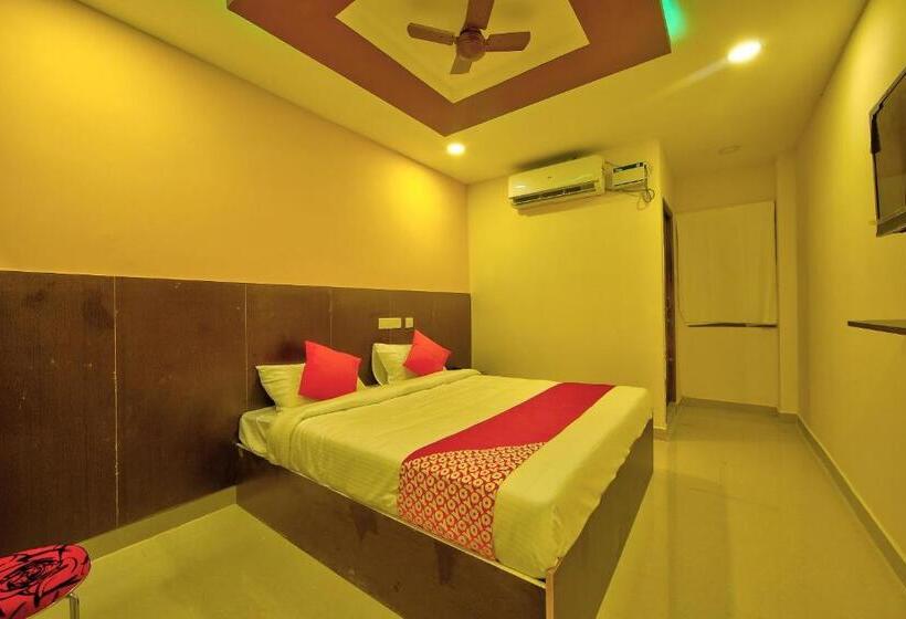 标准间, Collection O Joliday Inn