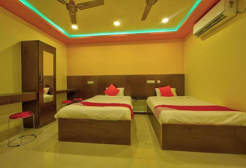标准间, Collection O Joliday Inn