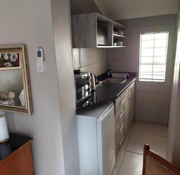 اتاق سوپریور با چشم‌انداز باغ, Big Tree Guesthouse Brits