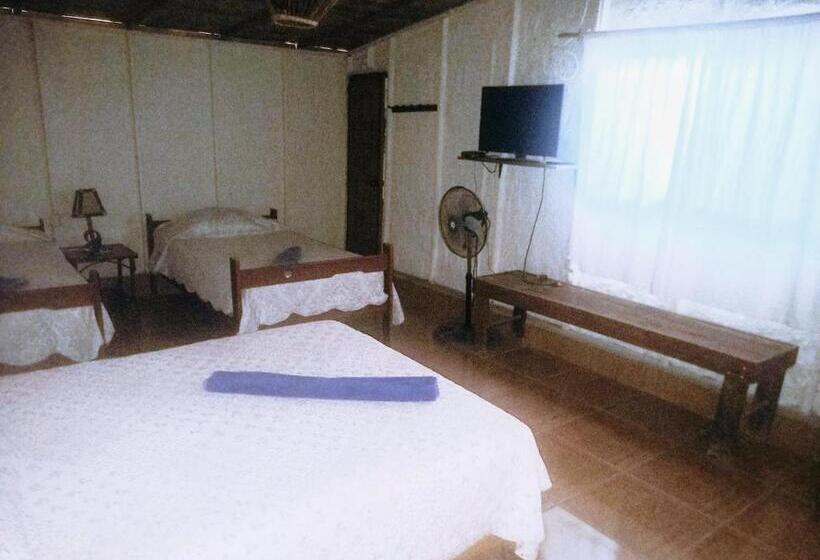 کلبه ییلاقی, Guacamayo Bed & Breakfast