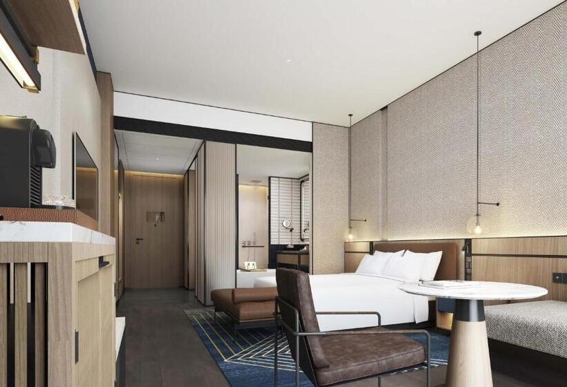 디럭스 룸 킹사이즈 침대, Four Points By Sheraton Yangjiang City Center