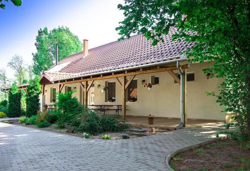آپارتمان 1 خوابه, Tölgyfa Vendégház