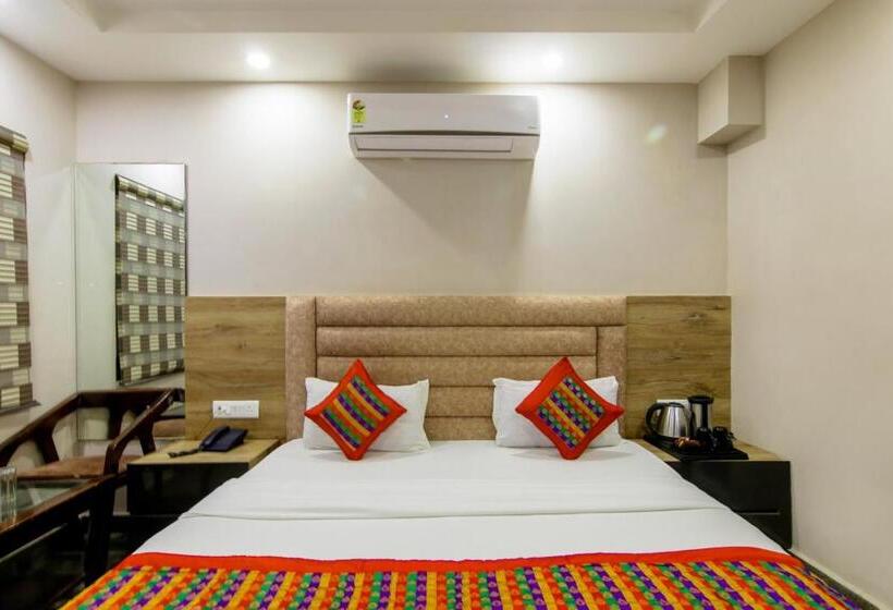 标准间带阳台, Anand   New Delhi