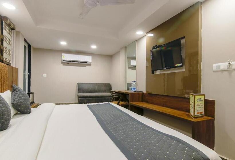 三人经典房间, Anand   New Delhi