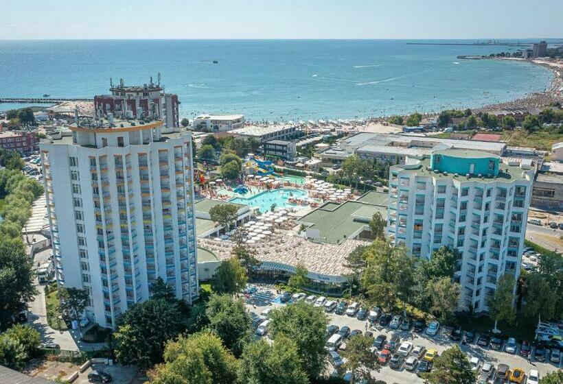 سوییت جونیور, Mera Resort