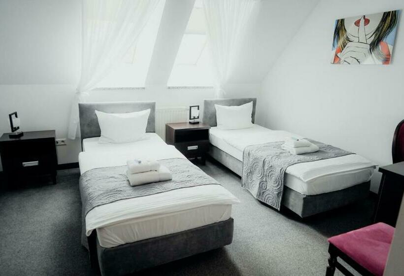 Номер Стандарт, Pałac Krotoszyce Basen&spa