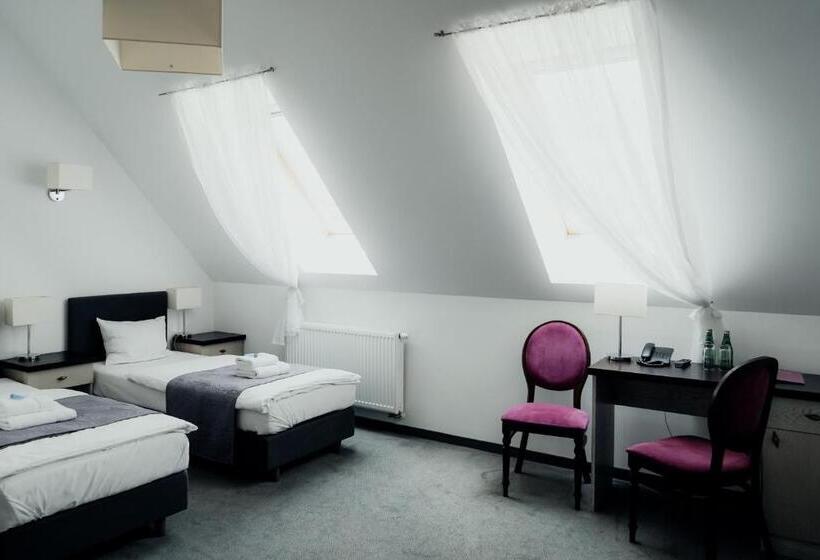 Номер Стандарт, Pałac Krotoszyce Basen&spa