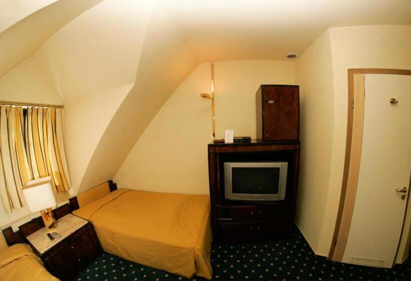 Четырехместный Номер Стандарт, Podzamcze