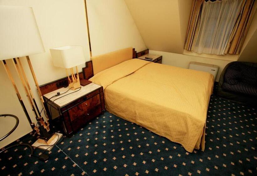 Номер Стандарт Трехместный, Podzamcze