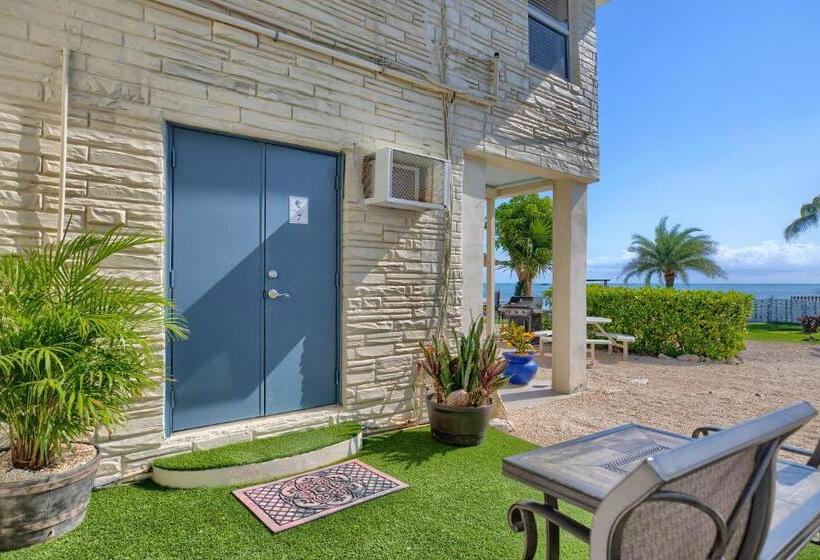 Стандартный Номер Кровать Кинг, Seascape Resort & Marina