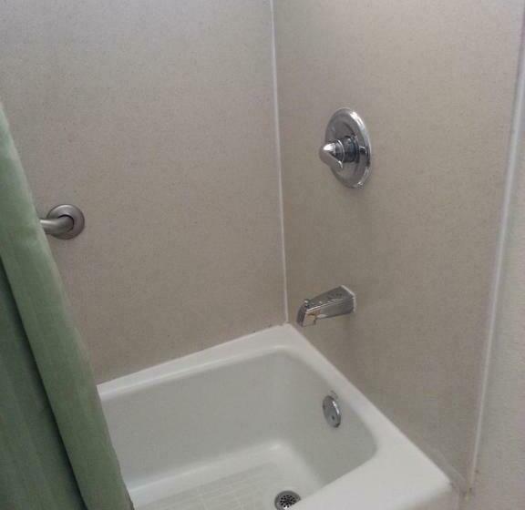 带大床的标准间, Travel Inn