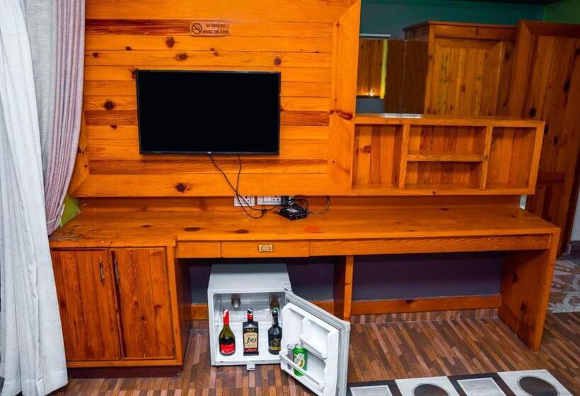 Suite with lake view, Kamana