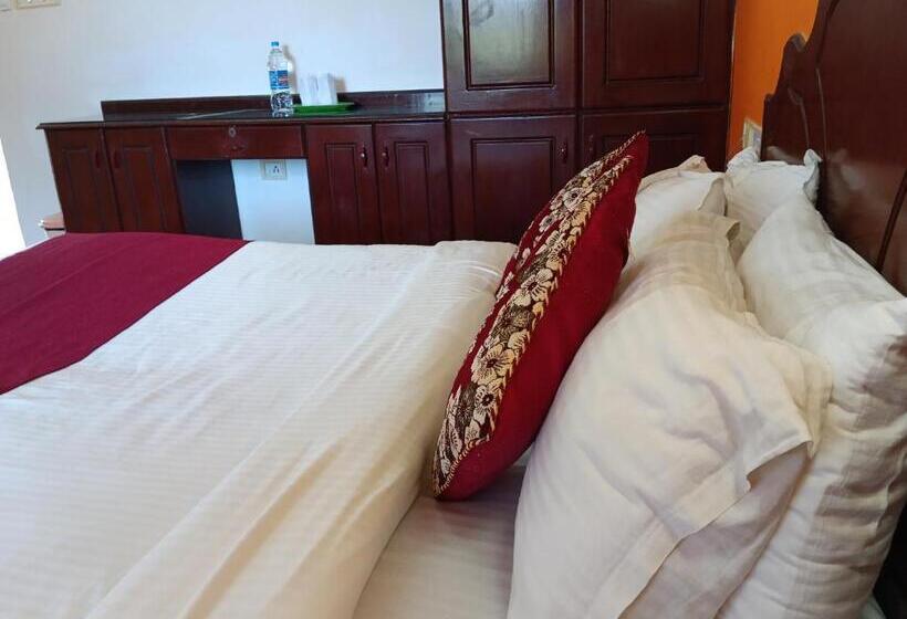 Quarto Deluxe, Vedantha Inn