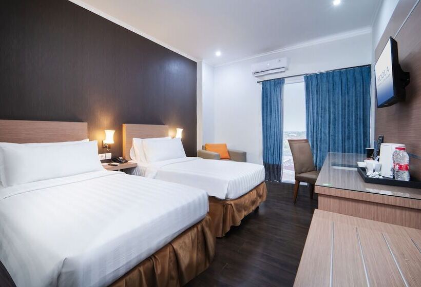Номер Deluxe, Noola Hotel Cilacap