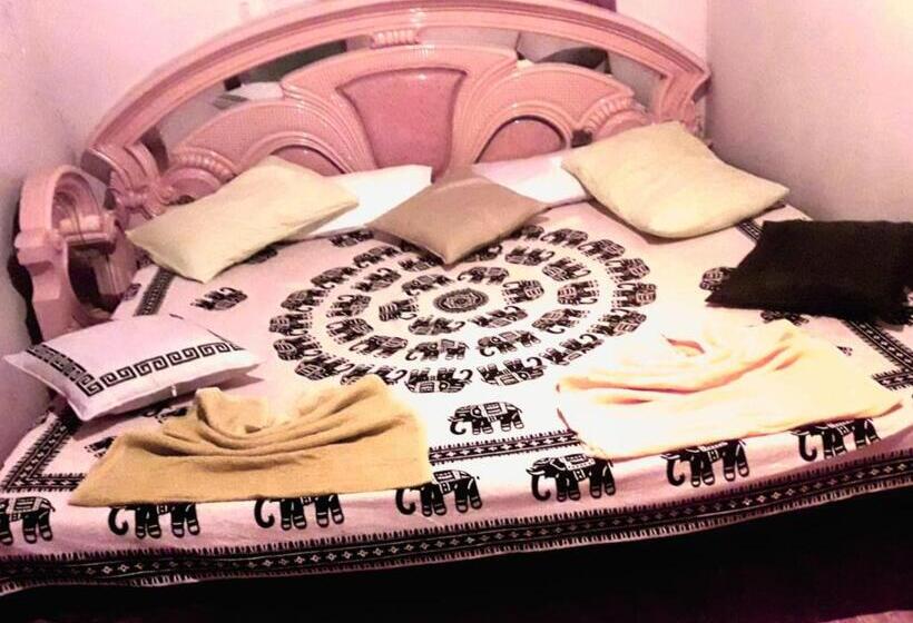 اتاق استاندارد سه نفره, Habarana City Hostel