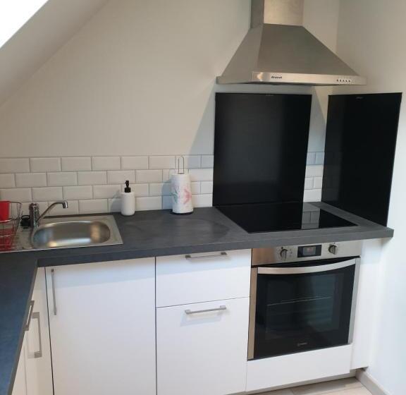 Апартаменты 1 Спальня Вид на Сад, La Casa D Augy Logement Du Rez De Jardin