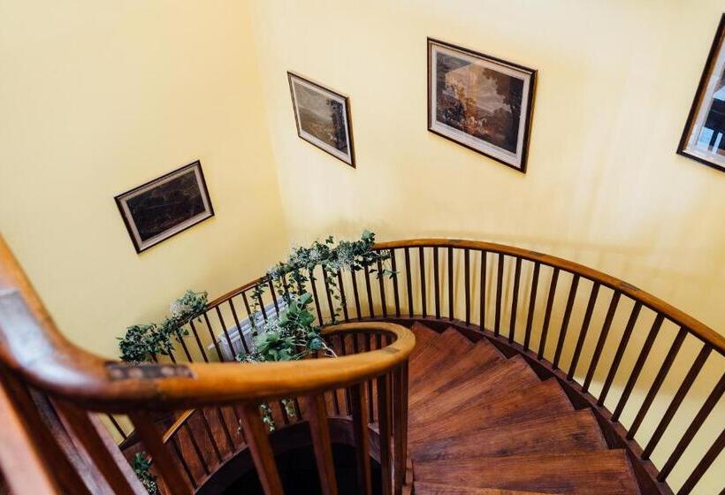 Люкс Повышенной Комфортности, Château De Beez