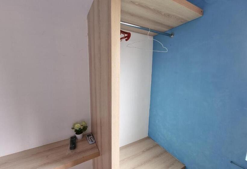 带大床的标准间, Oyo 93493 Wira Residensia Syariah