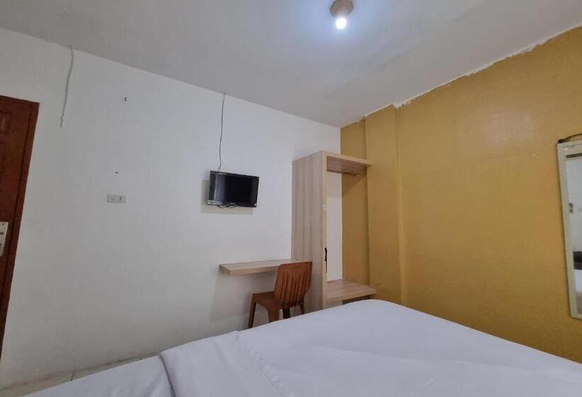 带大床的标准间, Oyo 93493 Wira Residensia Syariah