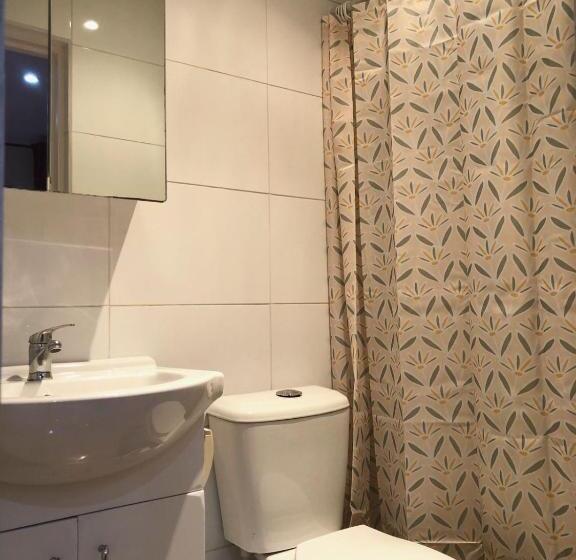 اتاق استاندارد یک نفره, Hostal Riposo