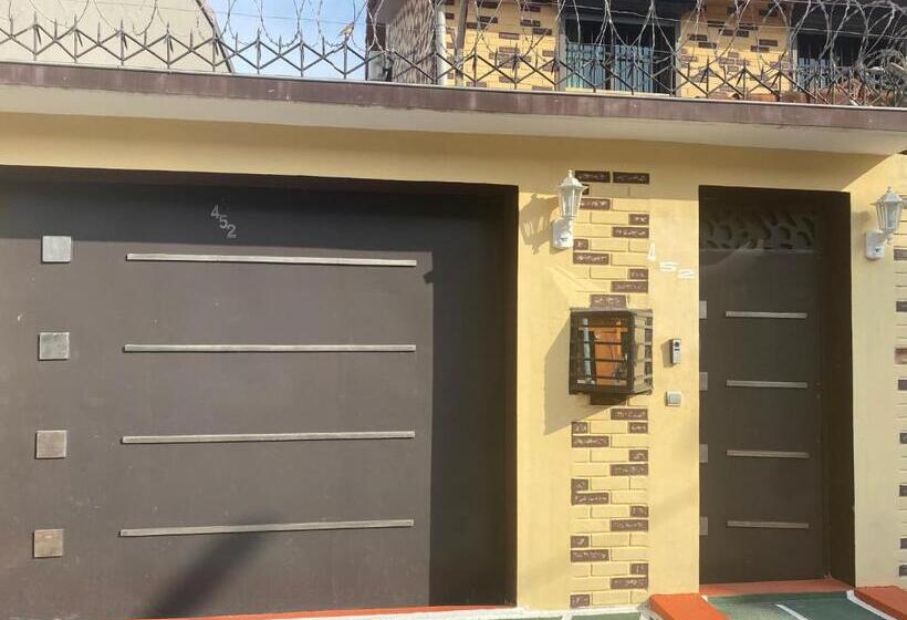 اتاق استاندارد با تخت بزرگ, The Landing Lodge Abidjan