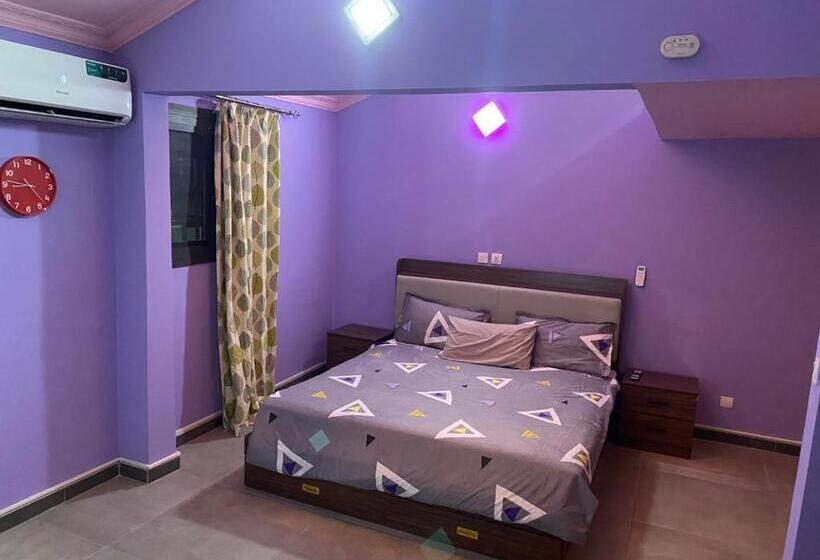 خانه 4 خوابه, The Landing Lodge Abidjan