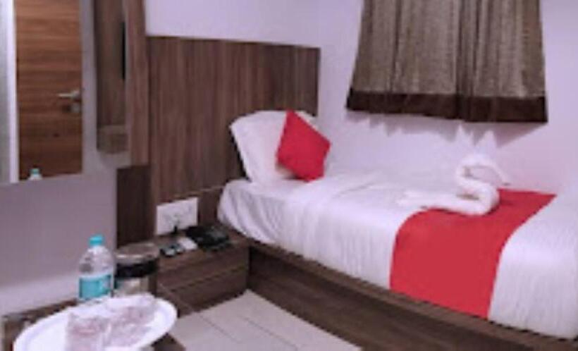 标准单人间, Apple Inn , Turbhe