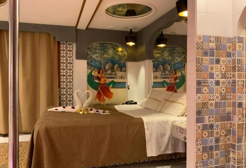 سوییت لوکس, Boutique El Duende Mantagua