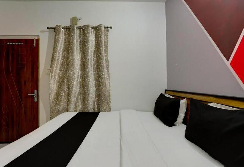 三人经典房间, O Sharma Guest House