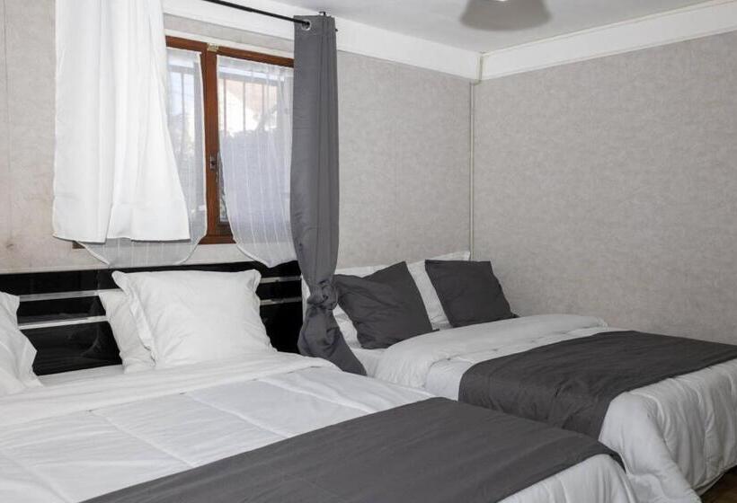 Четырехместный Номер Стандарт, Paradis Chambres D Hôtes Proche Paris   Aéroport Charles De Gaulle Airport   Parc Des Exposition Vil