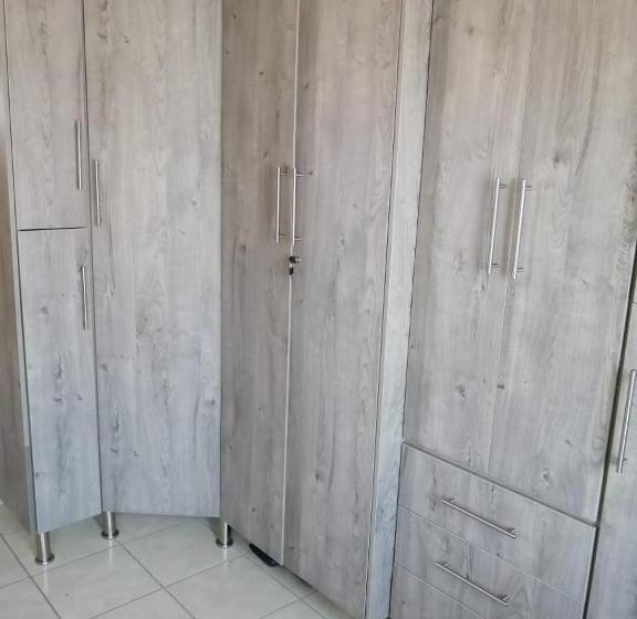 اتاق استاندارد, Okuhle Guest House