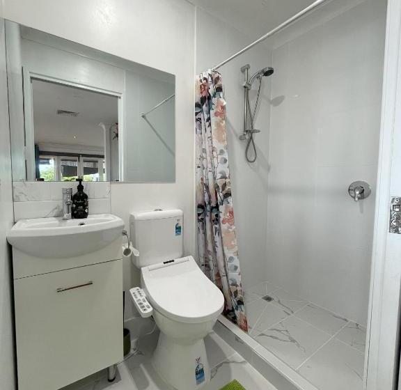 חדר סטנדרט עם מרפסת, Zen Escape Guest House  Romantic Escape, Cozy Delight, Oasis Suite