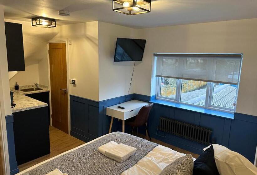 استودیو استاندارد با چشم‌انداز باغ, Sun Guest House Cambridge