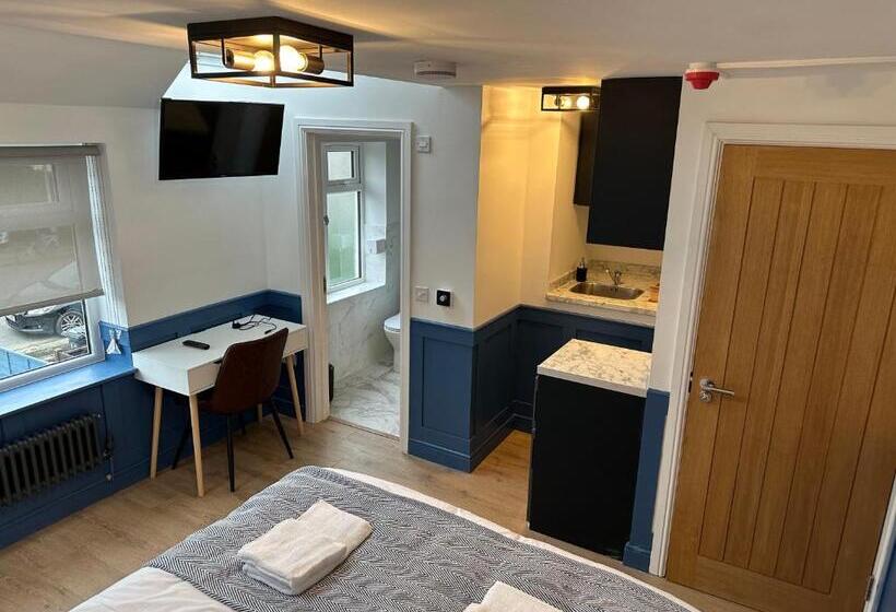 استودیوی لوکس, Sun Guest House Cambridge