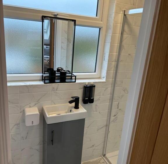 استودیوی استاندارد, Sun Guest House Cambridge