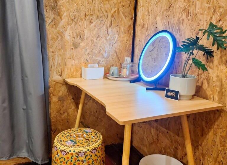 Номер Стандарт Совместная Ванная, Sunzi Boutique Hostel : ซันซิ บูทีค โฮสเทล