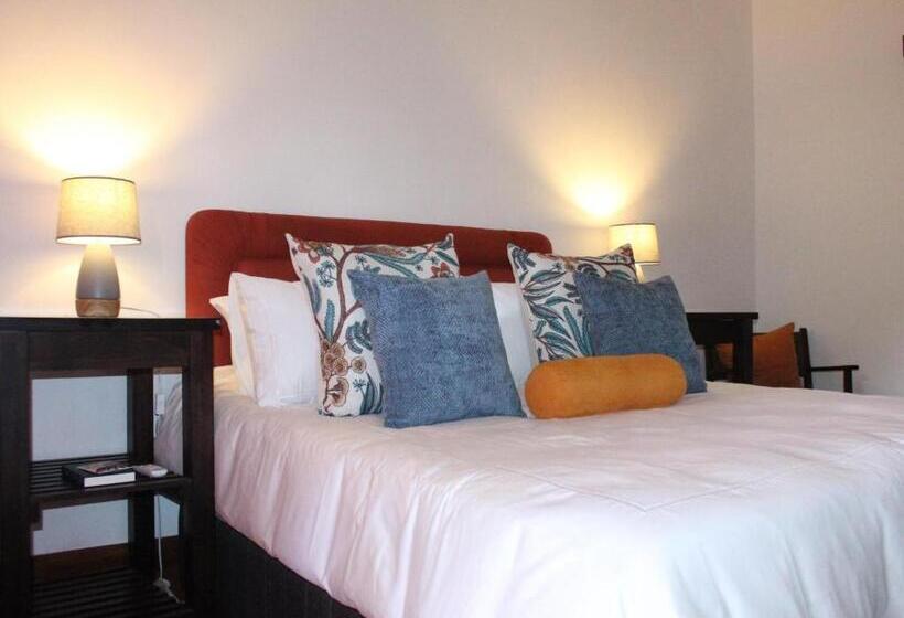 اتاق کلاسیک, Ambience Inn