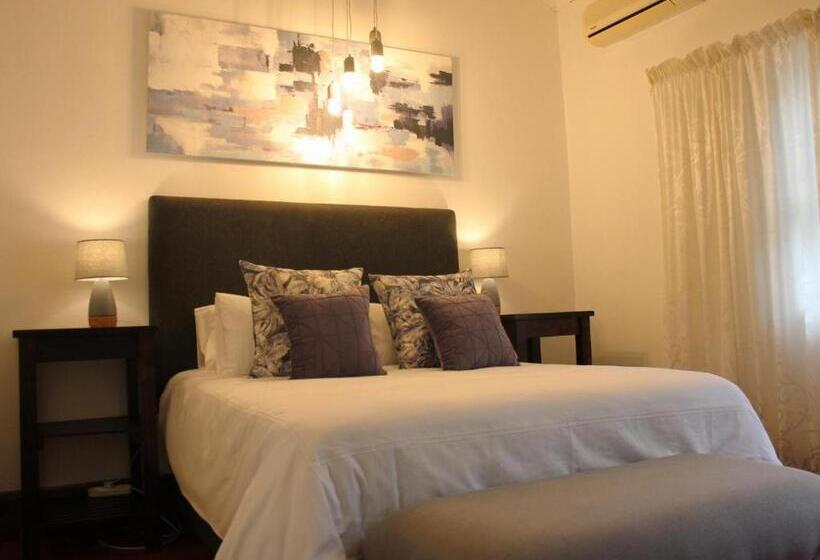 اتاق کلاسیک, Ambience Inn