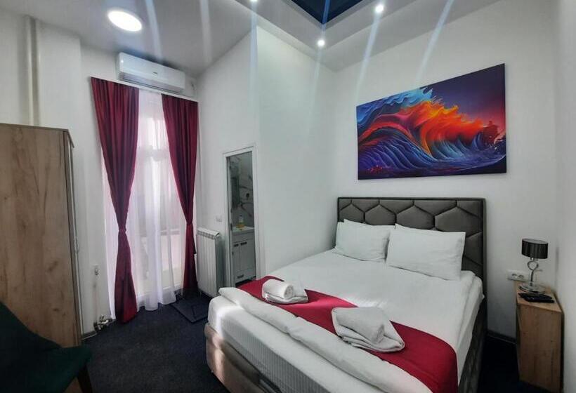 سوئیت با بالکن, Authentic Belgrade Centre   Luxury Suites